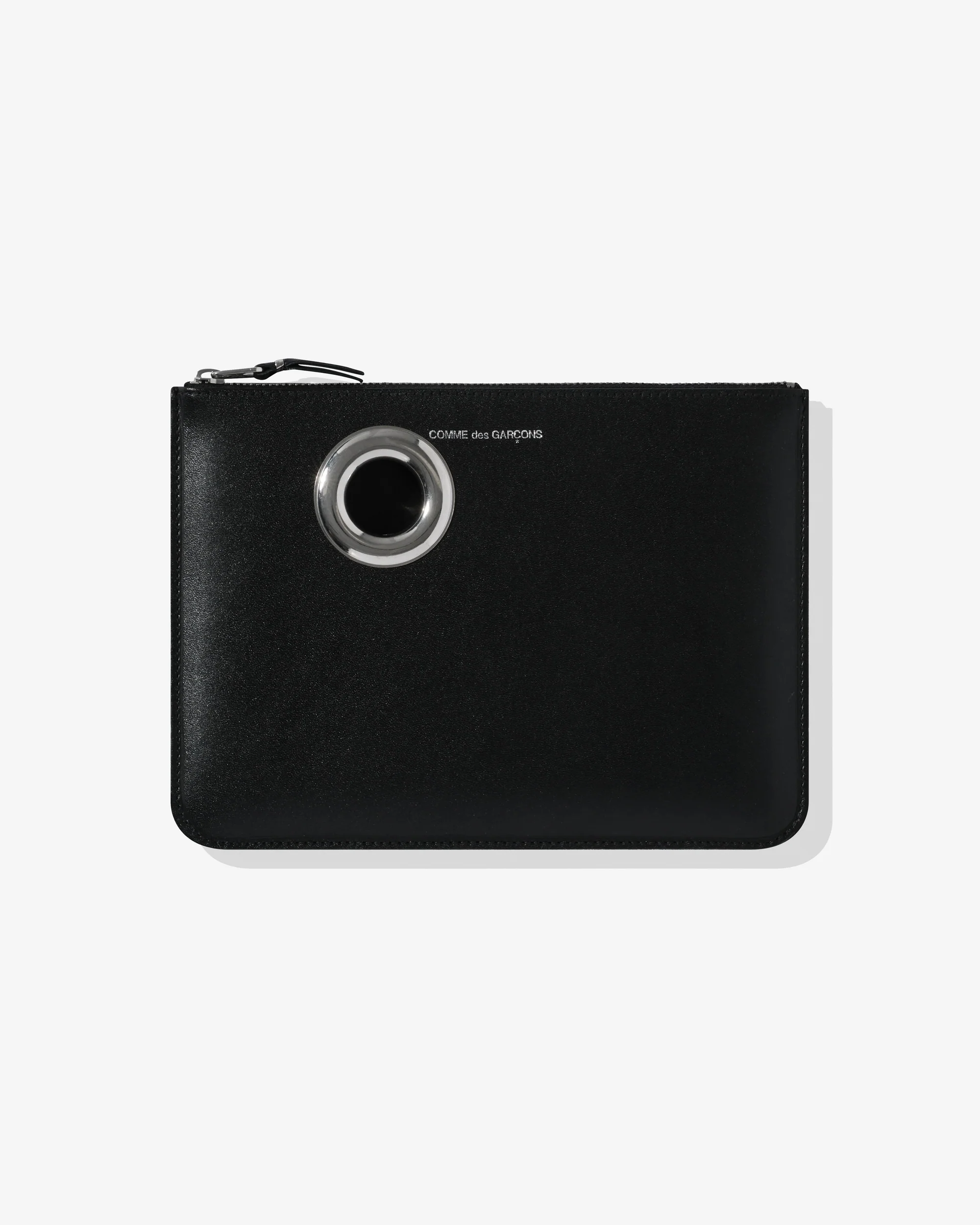 21-02-24Play1369.webp CDG Silver Eyelet Zip Pouch Black - Image 1