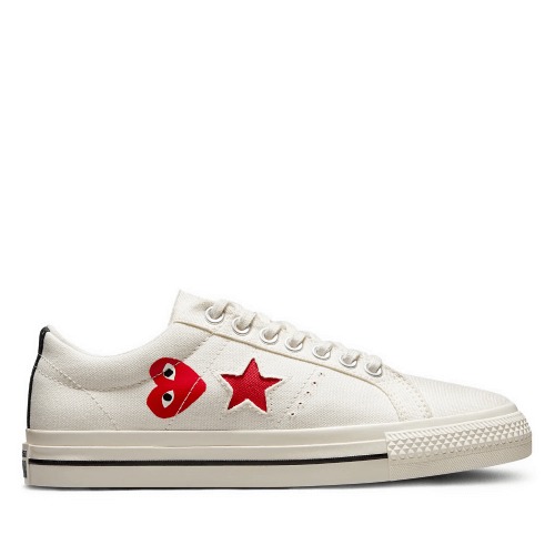 CDG Converse One Star Low Top Sneakers Front CDG Converse One Star Low Top front view sneakers